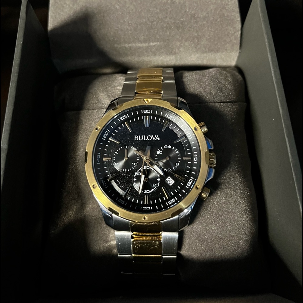 Bulova Classic Chronograph mens watch 98B379